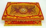 Шкатулка "Золото с красным"